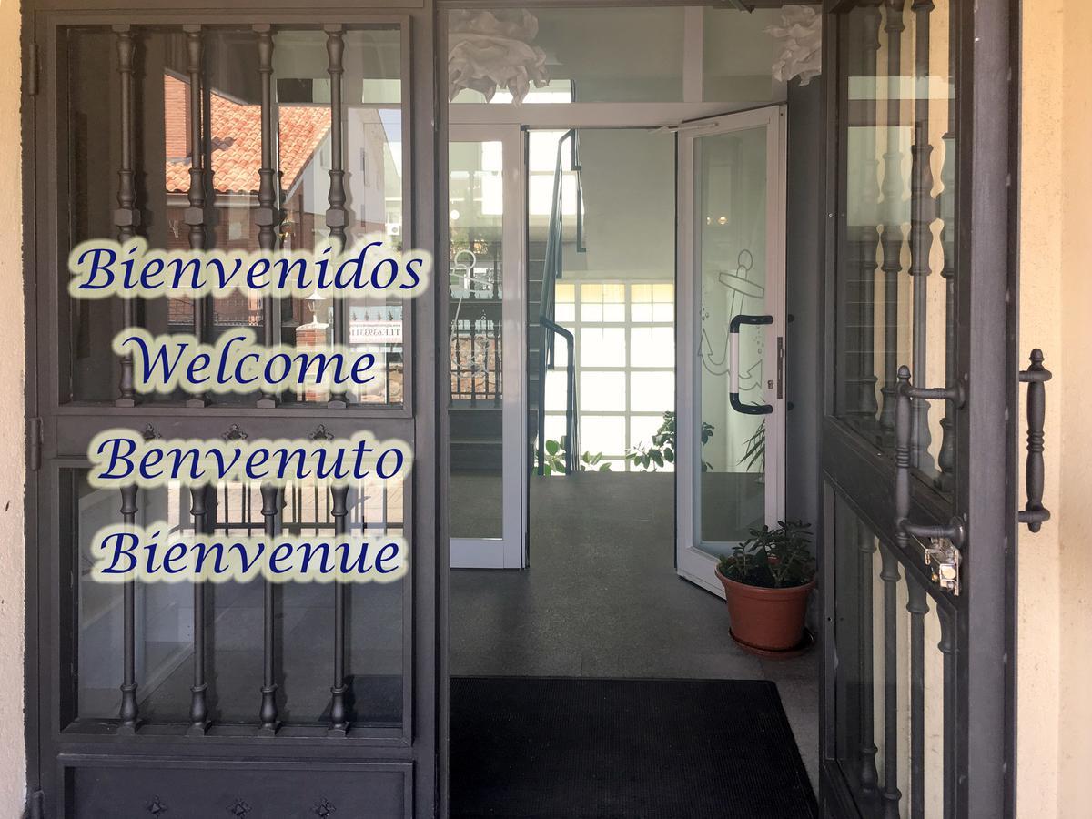 Hotel El Ancla Villanueva de la Cañada Buitenkant foto
